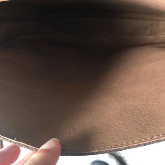 Saddleback/Love 41 inside pics - Picture 4 of 6